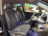 運転席シート廻りは使用感も少なく、良好な状態となっています。丁寧に使われていたことがよくわかりますね。