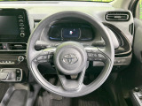 インテリアに合わせたデザインのステアリングは、運転される方のことも考え、運転しやすい形状、大きさです。是非一度、実際に触ってお確かめください。