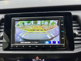 バックでの駐車が苦手な方や運転にあまり自信のない方でも後方の視界をしっかりサポート。安心して車庫入れが出来るバックカメラを装備しています!