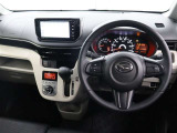 運転席廻りです。