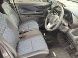 運転席も広々、ドライブも楽しめますね♪実際お座りいただくのが、分かりやすいと思います。お気軽にご来店ください!