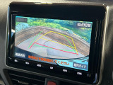 【バックカメラ】駐車時に後方がリアルタイム映像で確認できます。大型商業施設や立体駐車場での駐車時や、夜間のバック時に大活躍!運転スキルに関わらず、今や必須となった装備のひとつです!