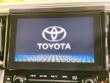 【純正9型ナビ】人気の純正ナビを装備。オーディオ機能も充実しており、Bluetooth接続すればお持ちのスマホやMP3プレイヤーの音楽を再生可能!毎日の運転がさらに楽しくなります!!