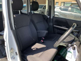 見通しのよいすっきりとした視界で、誰でも運転しやすいです。運転のしやすさは疲れにくさにも繋がりますよ♪