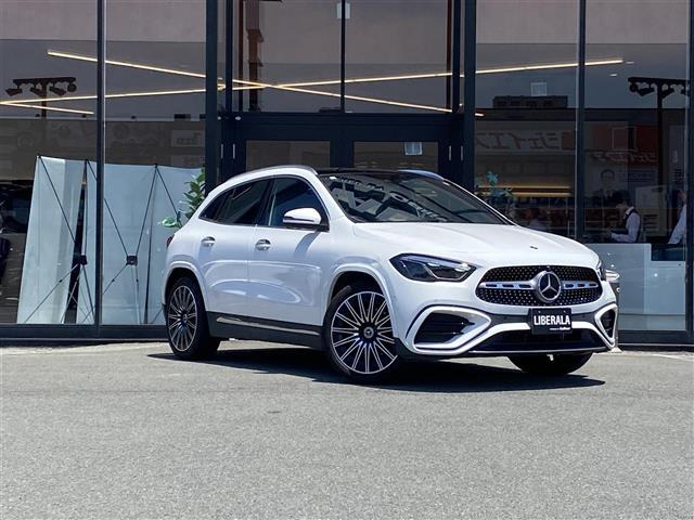 GLAクラス GLA180 AMGライン 本革シート サンルーフ