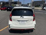 視界の良さなど、いつでも安心して運転できるようにドライバーをサポートします。