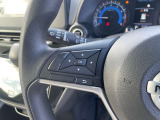 ステアリングに装備されたスイッチで運転中でも楽に音量の操作が可能です♪♪慣れると目線をそらさずに行えますので安全です♪♪