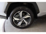 純正アルミホイール【タイヤサイズ225/60R18】