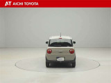 後方視界は、大きなバックドアガラスを採用し、十分確保されています。この車には、バックカメラとリヤセンサーが付いています。ご安心ください。
