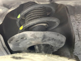お車を安心してお乗りいただく為には、足回りの定期点検が欠かせません。サービスサポート(有償保証)では無料点検もご提供しており、安心のカーライフをお過ごしいただけるサポート体制が整っています。