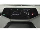 マルチインフォメーションディスプレイ付きのメーターです!エコ運転へ導く多彩な情報を表示してくれます。