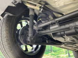 お車を安心してお乗りいただく為には、足回りの定期点検が欠かせません。サービスサポート(有償保証)では無料点検もご提供しており、安心のカーライフをお過ごしいただけるサポート体制が整っています。