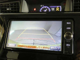 バックガイドモニターで、後方を確認しながら安心して駐車することができます。運転初心者も熟練者も必須の機能ですよ!