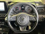 【純正革巻きステアリング】上質な革を使用することで、手にしっかり馴染みとても運転しやすいハンドルです♪