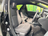 運転席シート廻りは使用感も少なく、良好な状態となっています。前オーナー様が丁寧に使っていたことがよくわかりますね。