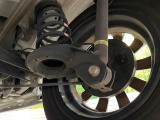 お車を安心してお乗りいただく為には、足回りの定期点検が欠かせません。サービスサポート(有償保証)では無料点検もご提供しており、安心のカーライフをお過ごしいただけるサポート体制が整っています。
