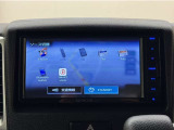 Bluetooth対応、CD/DVD再生機能付き。お好きな音楽を聴きながらのドライブは楽しいですよね〜♪