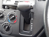 オリックス認定中古車は厳選した上質な車輌のみをお届け致します。全車にプロの職人による徹底した内外装の清掃、磨き上げております。