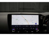 ドライバーが運転操作に集中できるコックピット思想、「タズナコンセプト」が取り入れられたインテリアとなっています