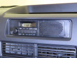 メーカー装着のAM、FMラジオを装備しております。