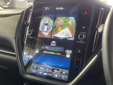【マルチテレインモニター】車のフロントやサイドのカメラ画像を同時にモニター表示することで、悪路や狭い道を走行時でも周囲の状況確認ができ安心!本格SUVにうれしい装備です♪