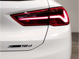 BMWの伝統の丸目4灯ヘッドライトでございます。LEDライトで視認性もよく明るく安全性の向上につながります。