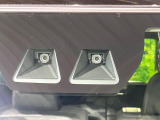 【スマートアシスト】走行中に前方の車両等を認識し、衝突しそうな時は警報とブレーキで衝突回避と被害軽減をアシスト。より安全にドライブをお楽しみいただけます。