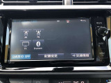 Bluetooth(ブルートゥース)接続機能付き。 スマートホンなどからお気に入りの音楽をワイヤレス再生できます。 ドライブがさらに楽しくなりますね♪