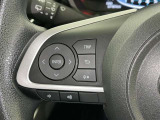ステアリングスイッチ装備!運転しながら手元でオーディオの操作などができます。