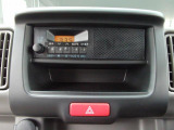 社内のオアシス的存在であるFM/AMラジオを装備☆