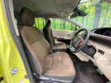 運転席シート廻りは使用感も少なく、良好な状態となっています。丁寧に使われていたことがよくわかりますね。