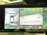 【アラウンドビューモニター】専用のカメラにより、上から見下ろしたような視点で360度クルマの周囲を確認することができます☆死角部分も確認しやすく、狭い場所での切り返しや駐車もスムーズに行えます。