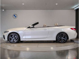 【拘りのFR】BMWが多く採用するFR車。ダイレクトでスポーティな加速感・シャープなハンドリングを実現。縦置きエンジンレイアウトにより、フラットで上質な乗り味です。