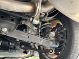 お車を安心してお乗りいただく為には、足回りの定期点検が欠かせません。サービスサポート(有償保証)では無料点検もご提供しており、安心のカーライフをお過ごしいただけるサポート体制が整っています。