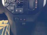 運転席・助手席シートヒーター付き♪お尻や腰回りを温めてくれますよ(^^♪