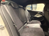 【エアバック】BMWのエアバックやその他の安全装備は、互いに補完しあう事で徹底した安全性を貫きます。万一の事故の際にそれぞれ最適な保護を提供してくれます!
