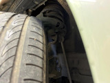 お車を安心してお乗りいただく為には、足回りの定期点検が欠かせません。サービスサポート(有償保証)では無料点検もご提供しており、安心のカーライフをお過ごしいただけるサポート体制が整っています。