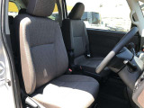 【運転席・助手席】です!実際お座りいただくのが分かりやすいと思いますので,ぜひお気軽にご来店ください♪状態もいいですよ☆