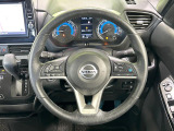 【純正革巻きステアリング】上質な革を使用することで、手にしっかり馴染みとても運転しやすいハンドルです♪