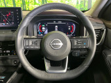 【純正革巻きステアリング】上質な革を使用することで、手にしっかり馴染みとても運転しやすいハンドルです♪
