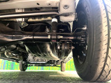 お車を安心してお乗りいただく為には、足回りの定期点検が欠かせません。サービスサポート(有償保証)では無料点検もご提供しており、安心のカーライフをお過ごしいただけるサポート体制が整っています。