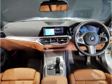 ☆センターパネルを運転席側に僅かに傾けたBMW独特のインパネ☆【駆け抜ける歓び】はここからもスタートしております☆