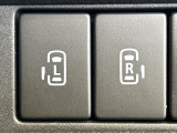 【両側パワースライドドア】スマートキーや運転席のスイッチで後席両側スライドドアの開閉が可能♪電動だから力を入れてドアを開ける必要が無く、小さなお子様でも簡単に開け閉めでき快適です♪