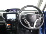 見通しのよいすっきりとした視界で、誰でも運転しやすいです。運転のしやすさは疲れにくさにも繋がりますよ♪