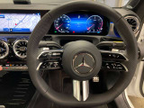 握りやすいハンドルの形状をしておりますので、お客様の運転をサポートしてくれます!