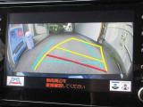 バックガイドモニターで、後方を確認しながら安心して駐車することができます。運転初心者も熟練者も必須の機能ですよ!
