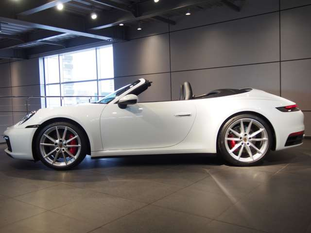 【中古品】Porsche純正 911カブリオレMICHELINタイヤ 4本セット ポルシェ 911カブリオレ カレラ4S PDK の中古車詳細 (22,000km
