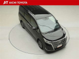 両側パワースライドドア付きだから、狭い駐車スペースなどでの乗り降りラクラク♪小さなお子さまのいるご家庭には嬉しい装備です。