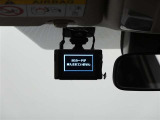 万が一のトラブルのときにも役に立つドライブレコーダー(前後2カメラ)を装備しています。側面衝突や幅寄せ・割り込み対策に!