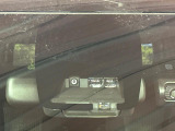 【トヨタセーフティセンス】走行中に前方の車両等を認識し、衝突しそうな時は警報とブレーキで衝突回避と被害軽減をアシスト。より安全にドライブをお楽しみいただけます。